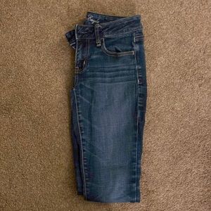 American Eagle size 2 Short Jegging Jeans